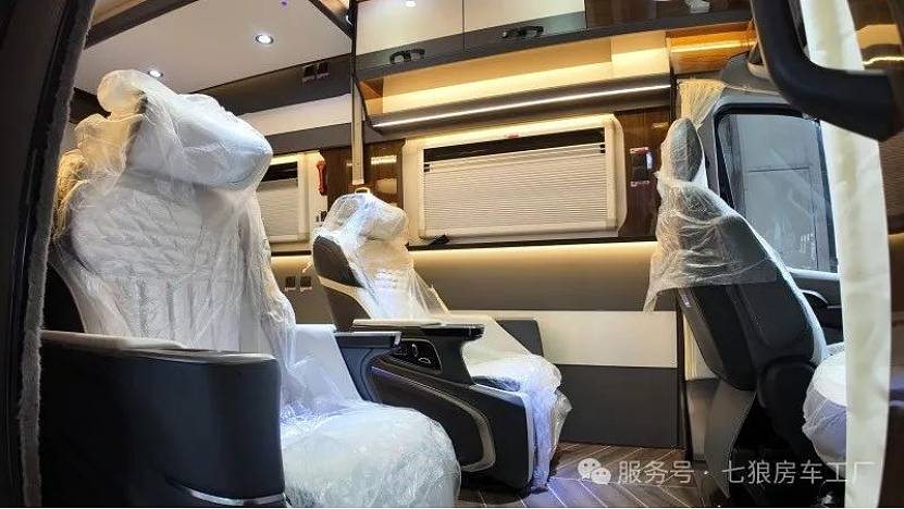 【21RV 展商速递】七狼PHEV 超级混动车型：开启房车驾乘新体验_18